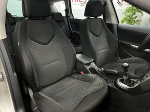 Peugeot 308 SW Confort 1.6 VTi 120 - Foto 9