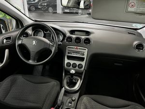 Peugeot 308 SW Confort 1.6 VTi 120 - Foto 3