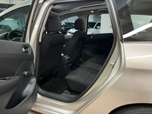 Peugeot 308 SW Confort 1.6 VTi 120 - Foto 18