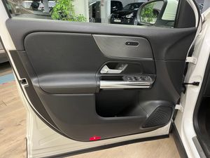 Mercedes GLA 200 d 8G-DCT - Foto 12