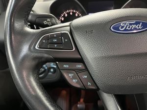 Ford Kuga ST-Line 1.5 EcoBoost Auto-Start-Stop 110 kW (150 CV) 4x2 - Foto 19