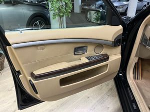 BMW Serie 7 730d - Foto 13