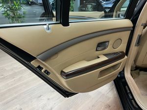 BMW Serie 7 730d - Foto 19