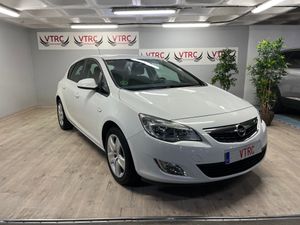 Opel Astra 5p Essentia 1.4 100 CV - Foto 2