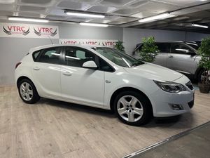 Opel Astra 5p Essentia 1.4 100 CV - Foto 3