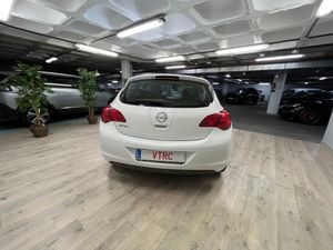 Opel Astra 5p Essentia 1.4 100 CV - Foto 14