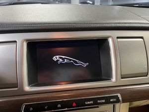 Jaguar XF XF Sportbrake 2.2D Luxury - Foto 20
