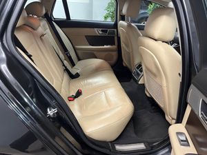 Jaguar XF XF Sportbrake 2.2D Luxury - Foto 8