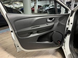 Renault Clio Limited 1.2 16v 55 kW - Foto 10