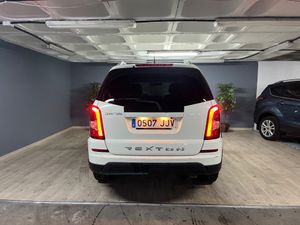SsangYong Rexton W 200 e-XDi Limited 4x4 - Foto 9