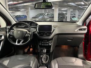 Peugeot 2008 Allure 1.2 PureTech 110 S&S - Foto 9