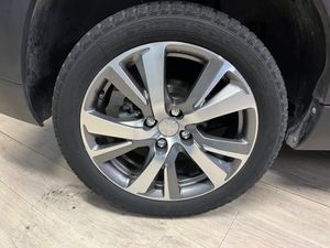 Peugeot 2008 Allure 1.2 PureTech 110 S&S - Foto 3