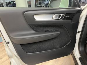 Volvo XC40 D3 - Foto 17