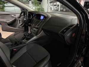 Ford Focus Berlina Trend 1.0 EcoBoost  Auto-Start-Stop 100 CV - Foto 10