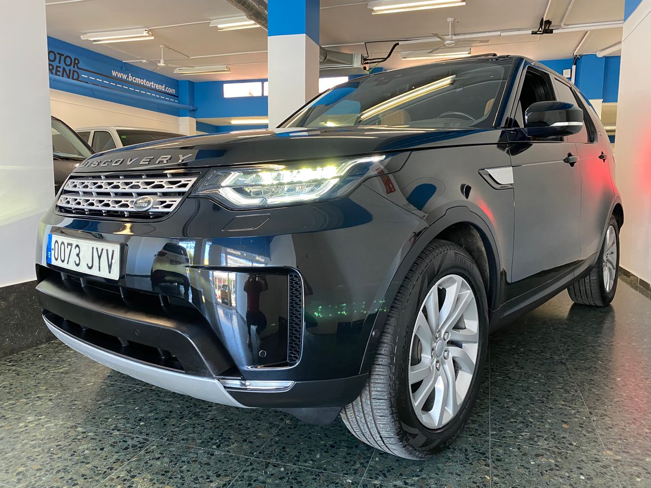 Land-Rover Discovery 5 3.0 TDV6 HSE LUXURY 7 PLAZAS   - Foto 1