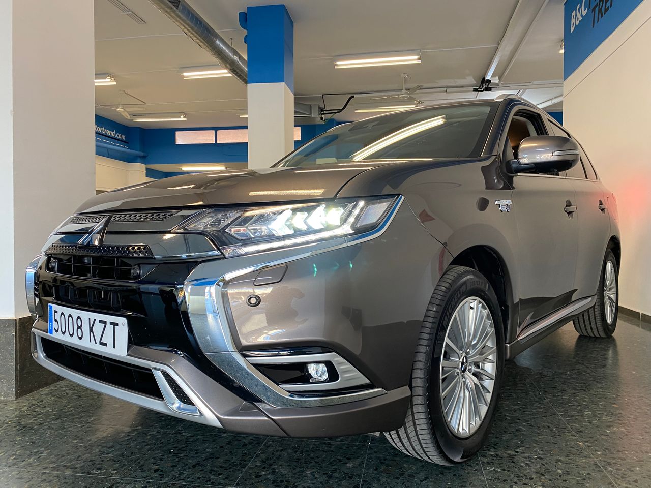 Mitsubishi Outlander 2.4 PHEV KAITEKI AUTO 4WD 224 CV   - Foto 1