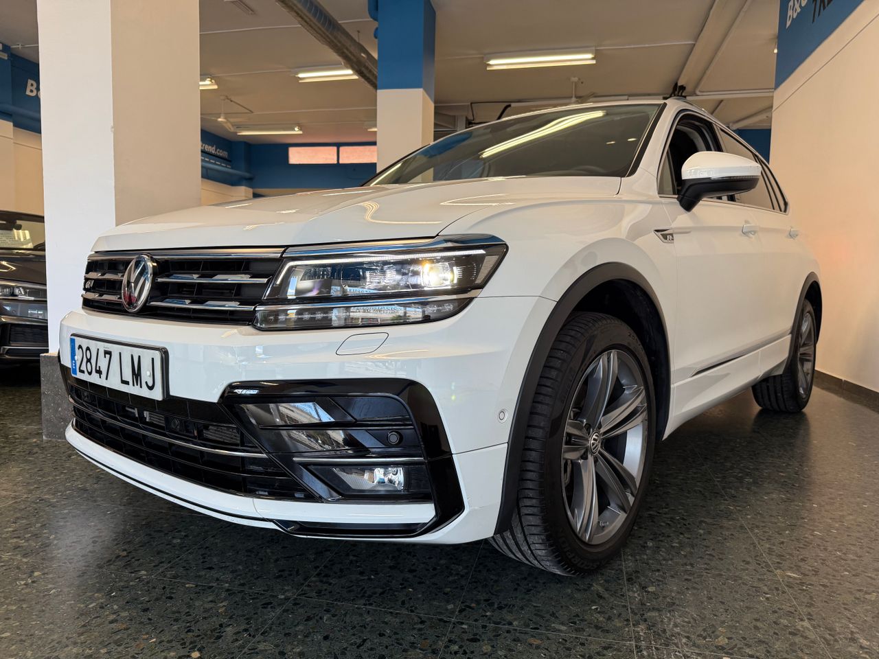Volkswagen Tiguan ALLSPACE 2.0 TDI R-LINE 7 PLAZAS   - Foto 1