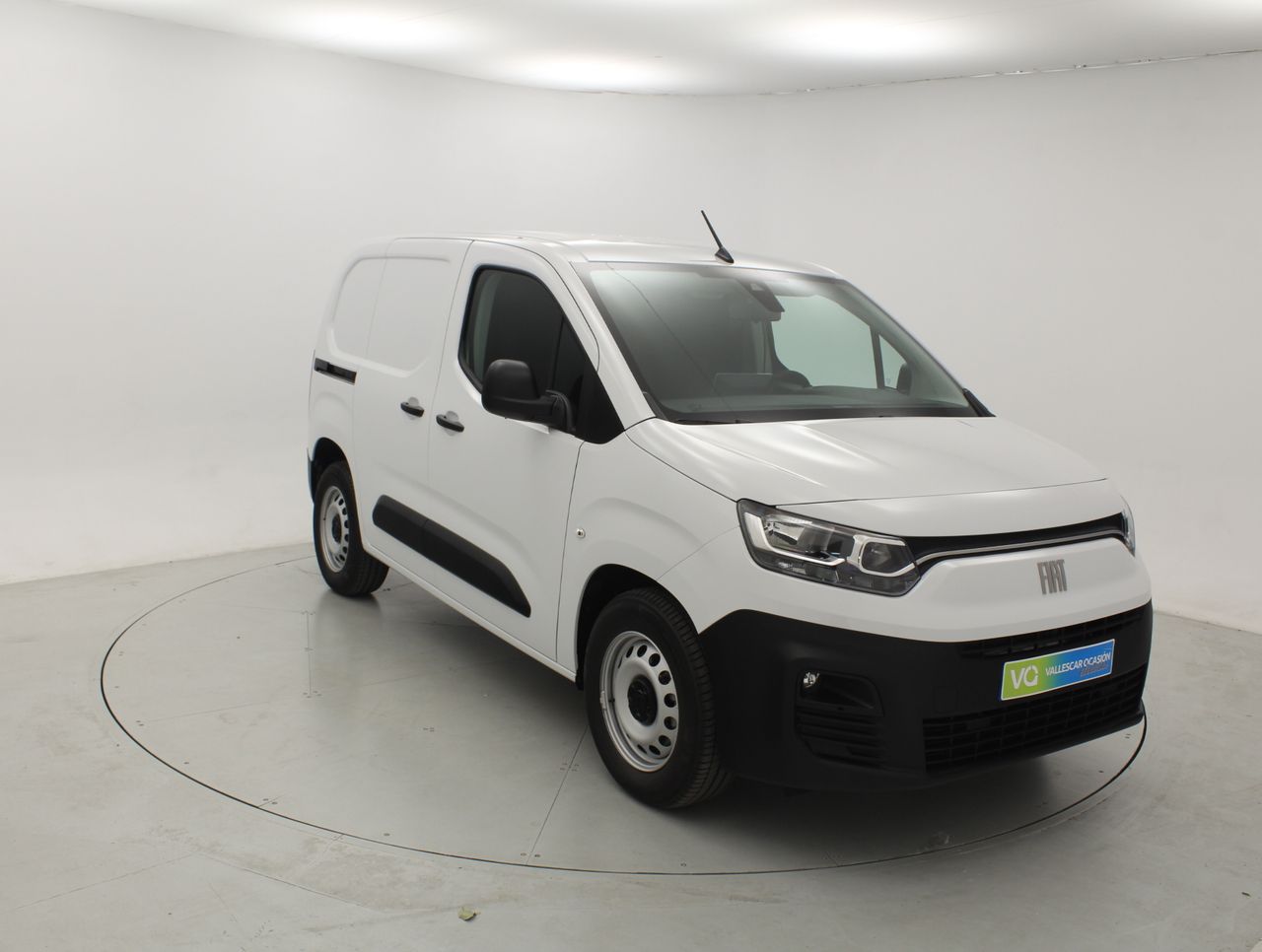 Fiat Doblò E - DOBLO FURGÓN  100 KW 50KWH L1H1 136CV 4P  - Foto 1