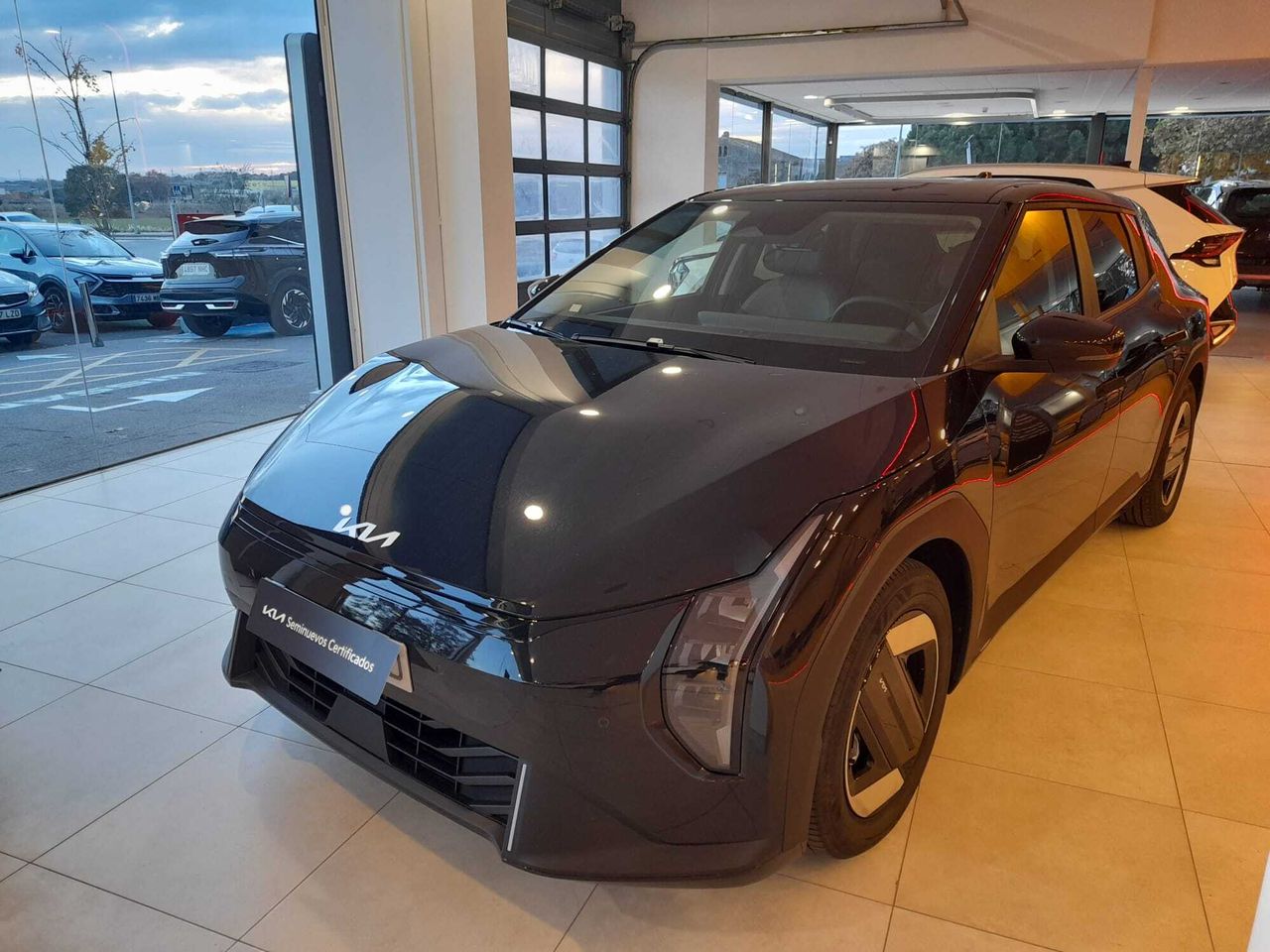 Kia EV4 Earth Launch Edition 81,4kWh 150kW (LR)  - Foto 1