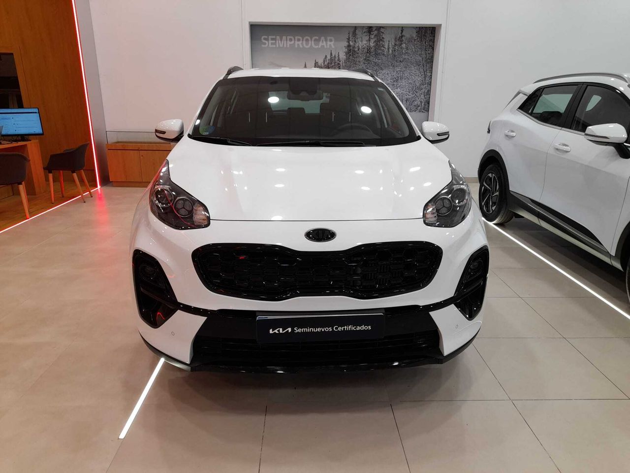 Kia Sportage 1.6 MHEV Black Edition 100kW (136CV) 4x2  - Foto 1