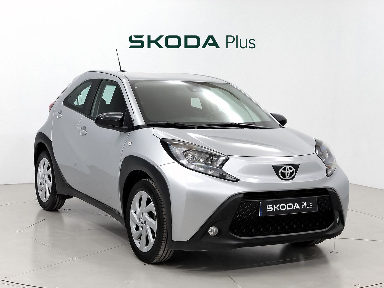 Toyota Aygo X Cross 1.0 VVT-I 72CV Play  - Foto 1