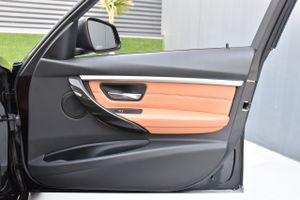 BMW Serie 3 318d 150CV Luxury  - Foto 61