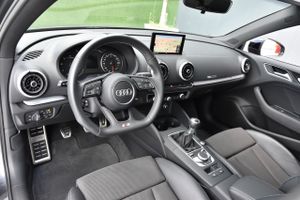 Audi A3 Sedan 2.0 TDI clean d 150cv S line ed Techo panorámico, Faros Matrix LED, CarPlay de Apple,   - Foto 11