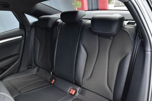Audi A3 Sedan 2.0 TDI clean d 150cv S line ed Techo panorámico, Faros Matrix LED, CarPlay de Apple,   - Foto 14