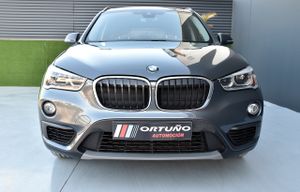 BMW X1 sDrive18d   Advantage  - Foto 56