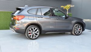 BMW X1 sDrive18d   Advantage  - Foto 32