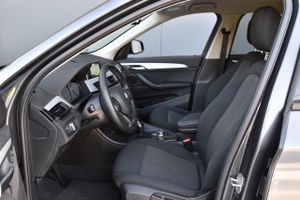 BMW X1 sDrive18d   Advantage  - Foto 58