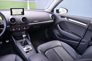Audi A3 Sportback Black line 30 TDI Matrix, CarPlay, Camara, Android Auto   - Foto 93
