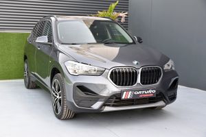 BMW X1 sDrive18d   Advantage, Head-up Display, Camara, Levas  - Foto 55