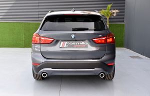 BMW X1 sDrive18d   Advantage, Head-up Display, Camara, Levas  - Foto 4