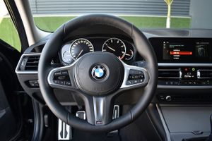 BMW Serie 3 318d 150CV Negro Full Black   - Foto 10