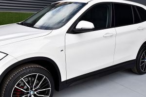 BMW X1 sDrive18d   Advantage, LED  - Foto 26