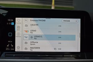 Volkswagen Golf Life 2.0 TDI 85kW 115CV CarPlay, Camara, Android Auto  - Foto 113