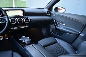 Mercedes Clase A Sedan A 180 d Solution, Camara, Piel, Automatico   - Foto 90