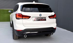 BMW X1 sDrive18d   Advantage, LED  - Foto 39