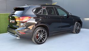 BMW X1 sDrive18d   Advantage, LED  - Foto 35