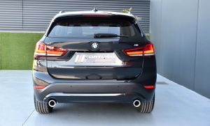 BMW X1 sDrive18d   Advantage, LED  - Foto 4