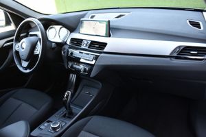 BMW X1 sDrive18d   Advantage, LED  - Foto 78