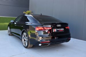 Audi A5 40 TDI 140kW S tronic Sportback Sport, Matrix, CarPlay, Virtual Cockpit, Mild-Hybrid  - Foto 33