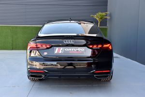 Audi A5 40 TDI 140kW S tronic Sportback Sport, Matrix, CarPlay, Virtual Cockpit, Mild-Hybrid  - Foto 4