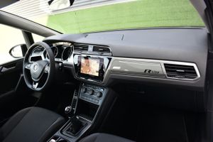 Volkswagen Touran Advance 1.6 TDI 85kW 115CV Camara, 7 plazas, techo panorámico  - Foto 57