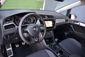 Volkswagen Touran Advance 1.6 TDI 85kW 115CV Camara, 7 plazas, techo panorámico  - Foto 9