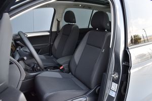 Volkswagen Touran Advance 1.6 TDI 85kW 115CV Camara, 7 plazas, techo panorámico  - Foto 10