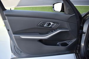 BMW Serie 3 Touring 320d Sport, Carplay, Android auto  - Foto 44