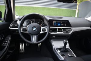 BMW Serie 3 318d 150CV Negro Full Black   - Foto 58