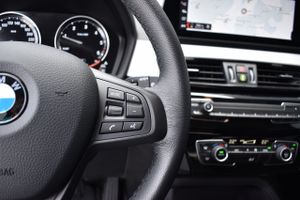 BMW X1 sDrive18d   Advantage, Head-up Display, Camara  - Foto 66